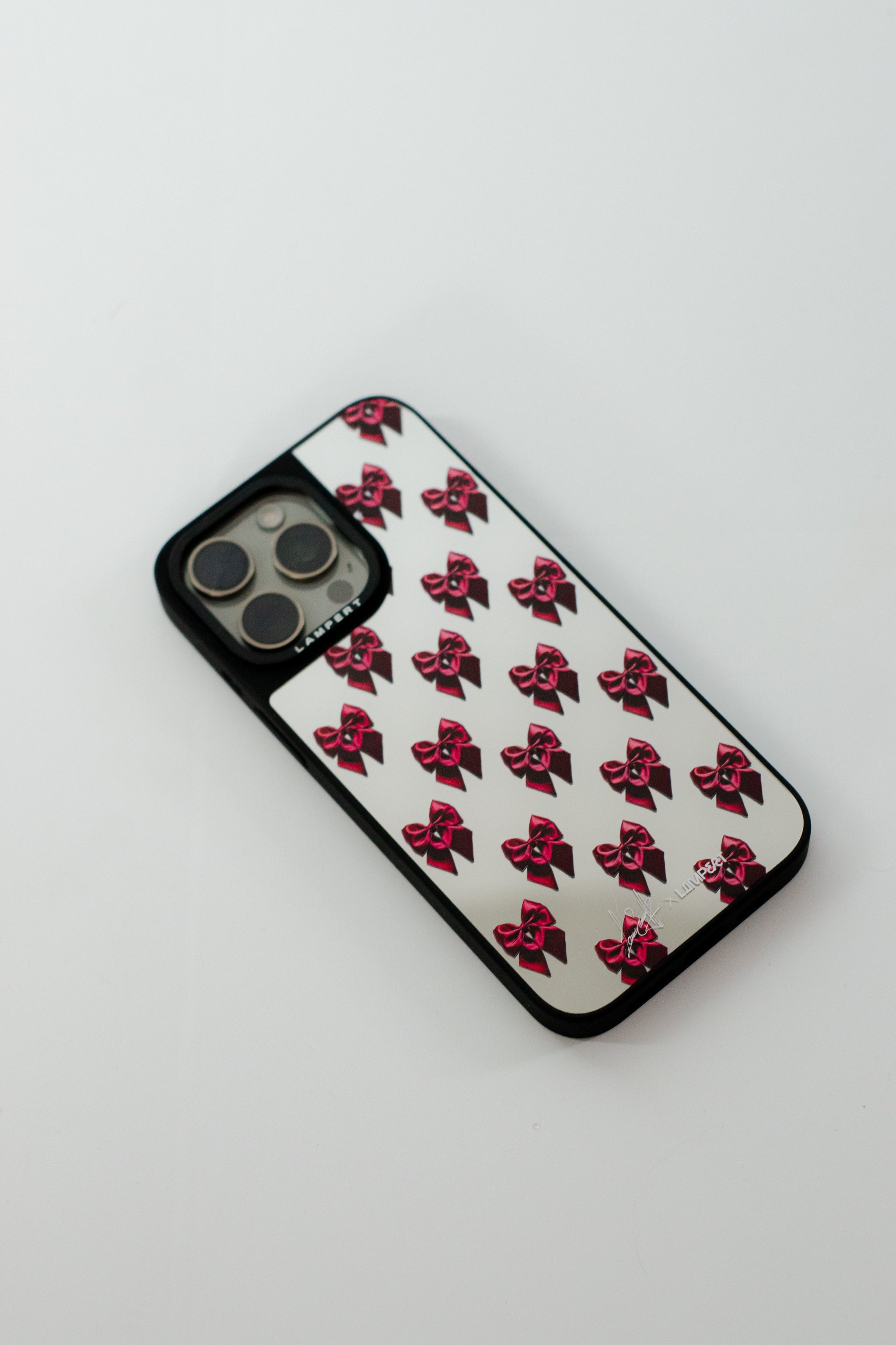 Ultra safe case - Laura Sánchez Valentine